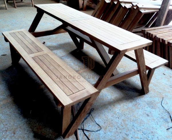 Picnic Dining Table